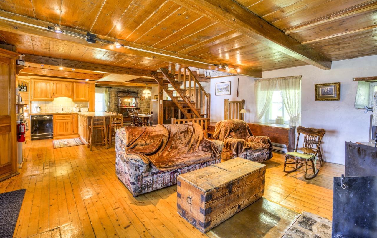 Auberge Baker Chateau Richer Eksteriør bilde