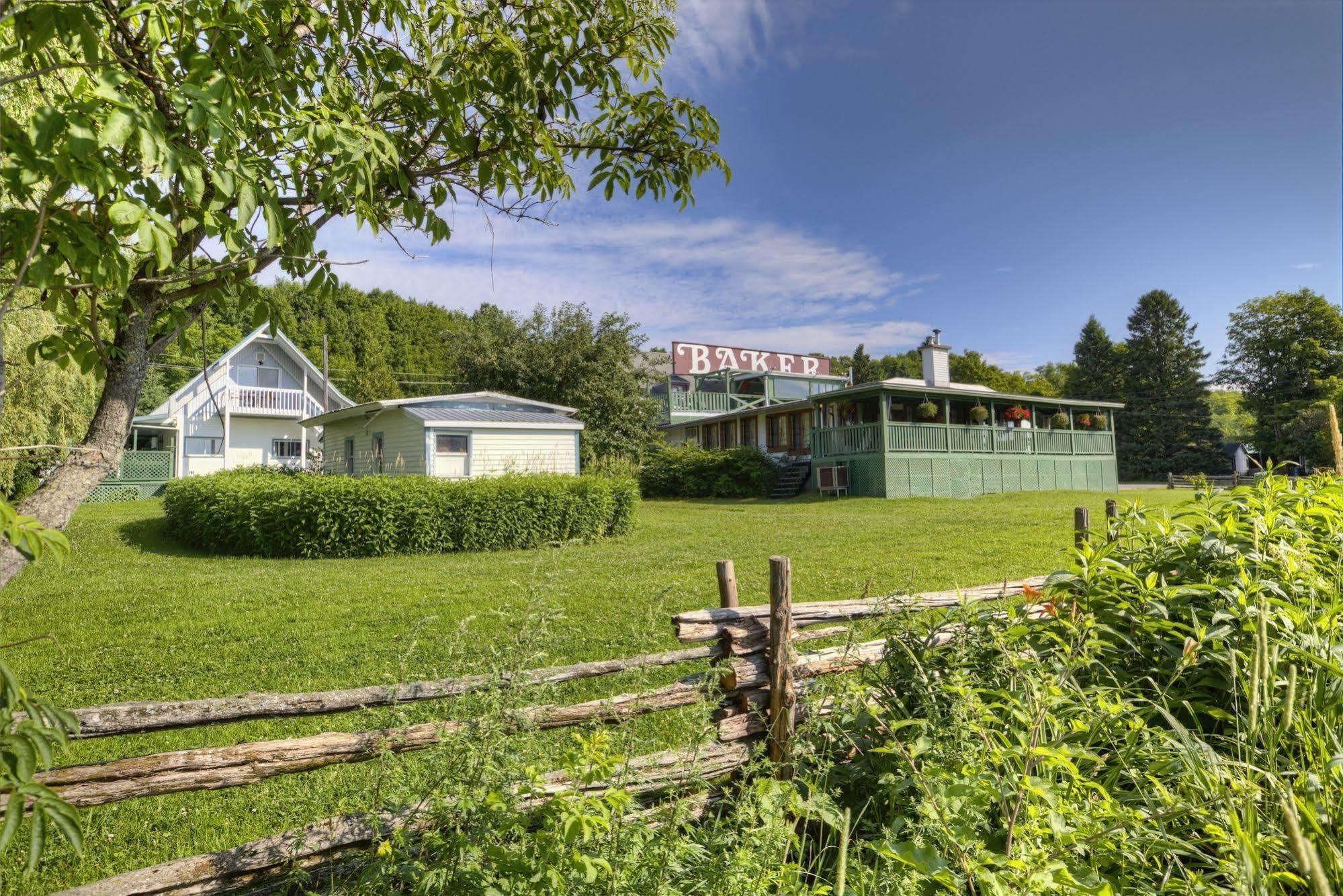 Auberge Baker Chateau Richer Eksteriør bilde