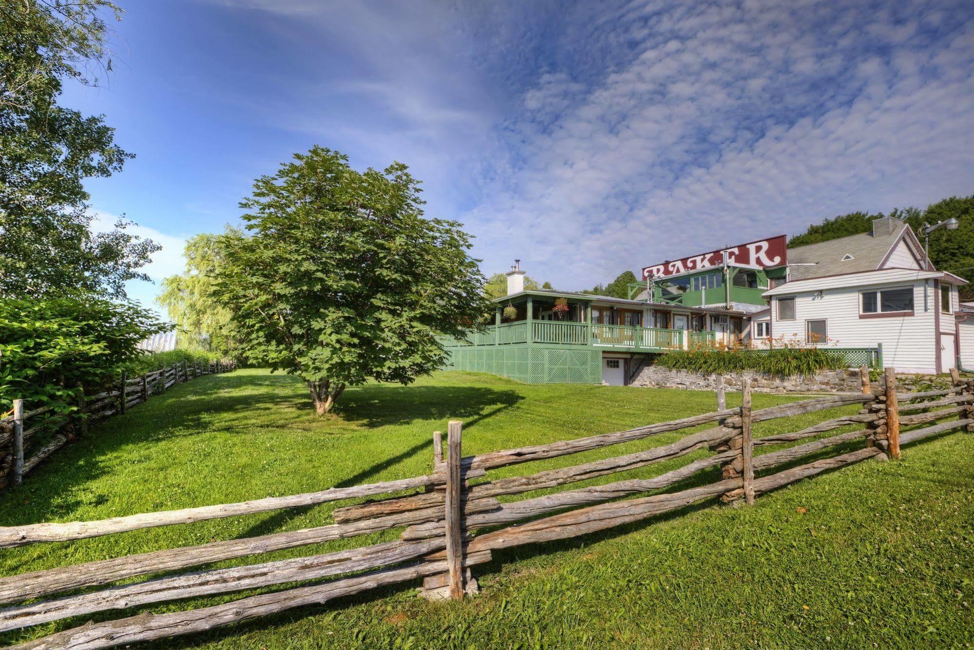 Auberge Baker Chateau Richer Eksteriør bilde
