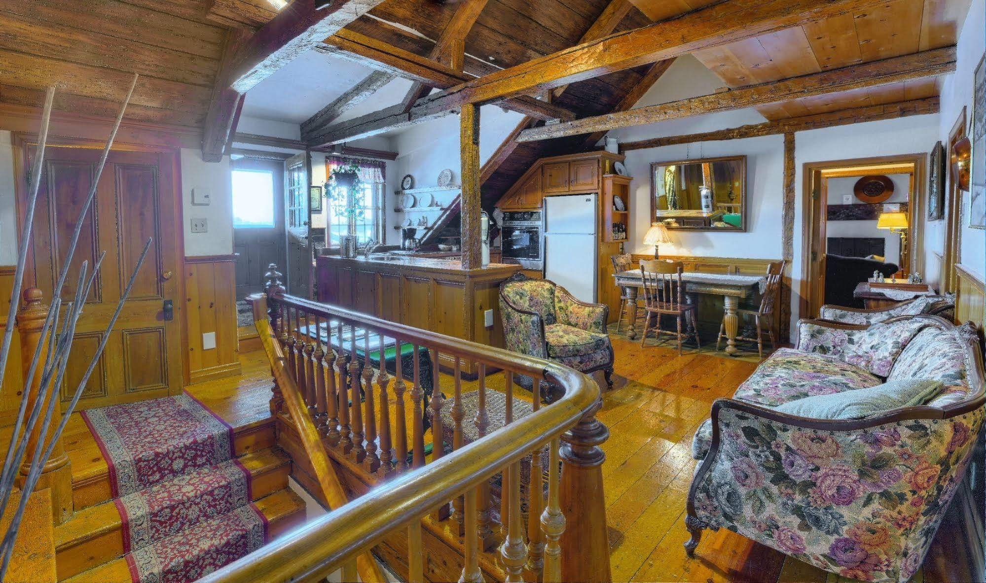 Auberge Baker Chateau Richer Eksteriør bilde
