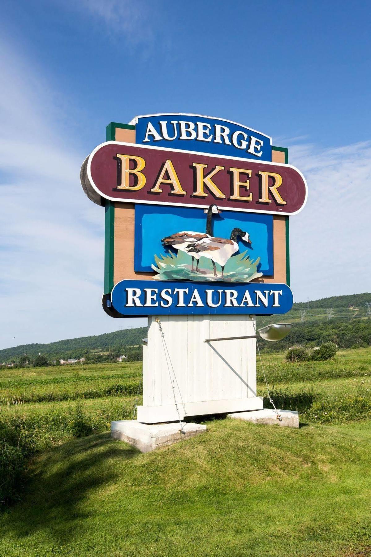 Auberge Baker Chateau Richer Eksteriør bilde